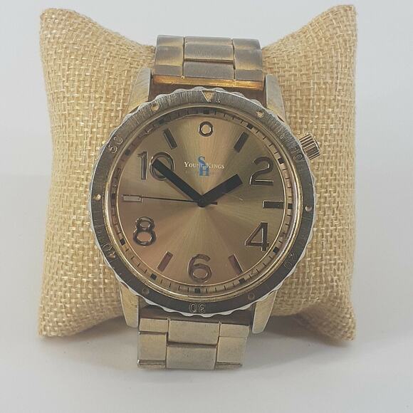 Young Kings by Steve Harvey Gold Tone Bracelet Watch Big Face Round Shaped - Picture 2 of 12